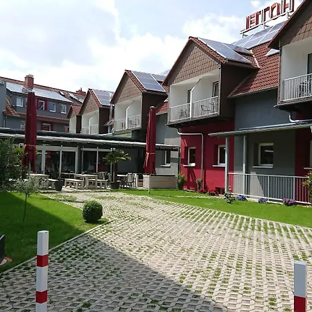 Adesso Hotel