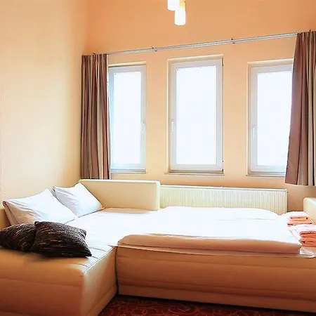 Adesso - Pay At On Arrival-ihr Automatenhotel In Hotell