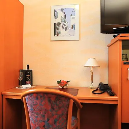 Adesso - Pay At On Arrival-ihr Automatenhotel In Göttingen