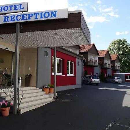 Hotell Adesso - Pay At On Arrival-ihr Automatenhotel In 3*