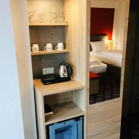 Hotell Adesso - Pay At On Arrival-ihr Automatenhotel In 3*