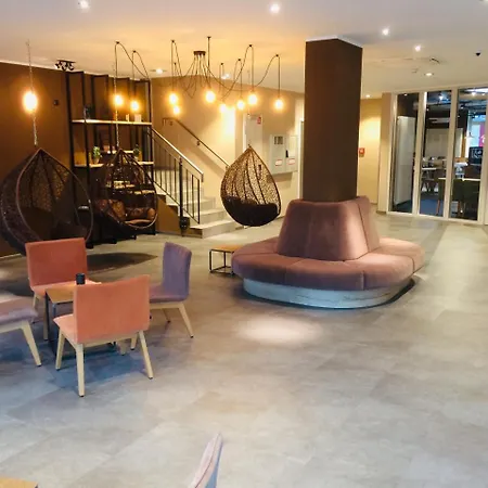Hotell Adesso - Pay At On Arrival-ihr Automatenhotel In Göttingen